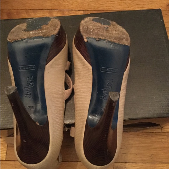 Shoes - Picture 2 of 3